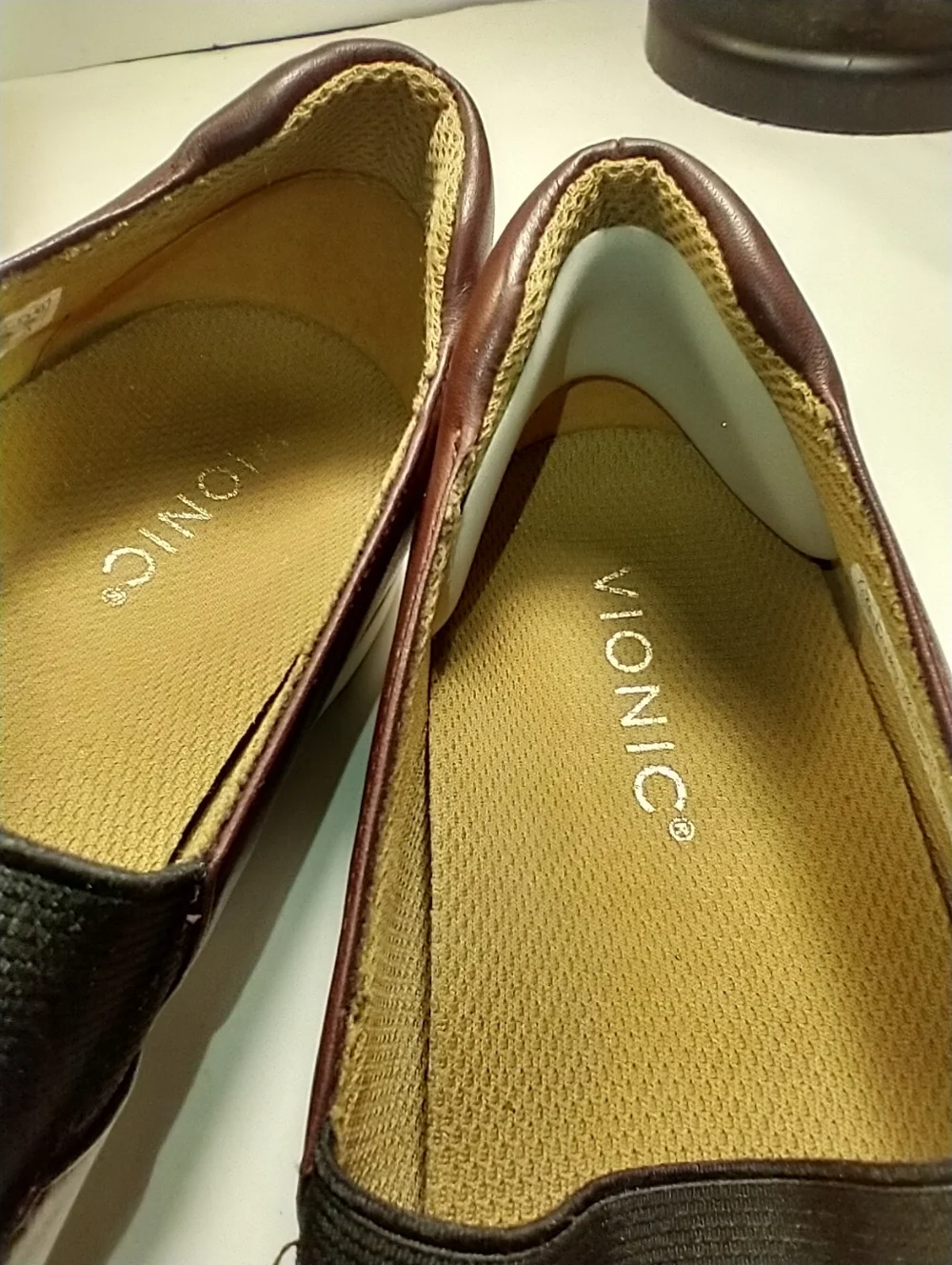 Vionic Cadee Camo Mary Jane Slip On Shoes Women’s sz 9.5